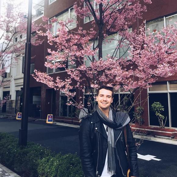 Meet your Posher, Philip - Picture 1 of 1